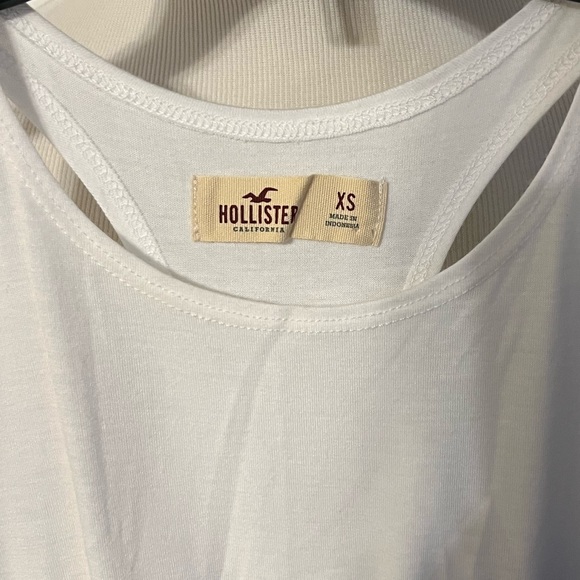 Hollister White Sleeveless Women’s Tank Top - Picture 3 of 4